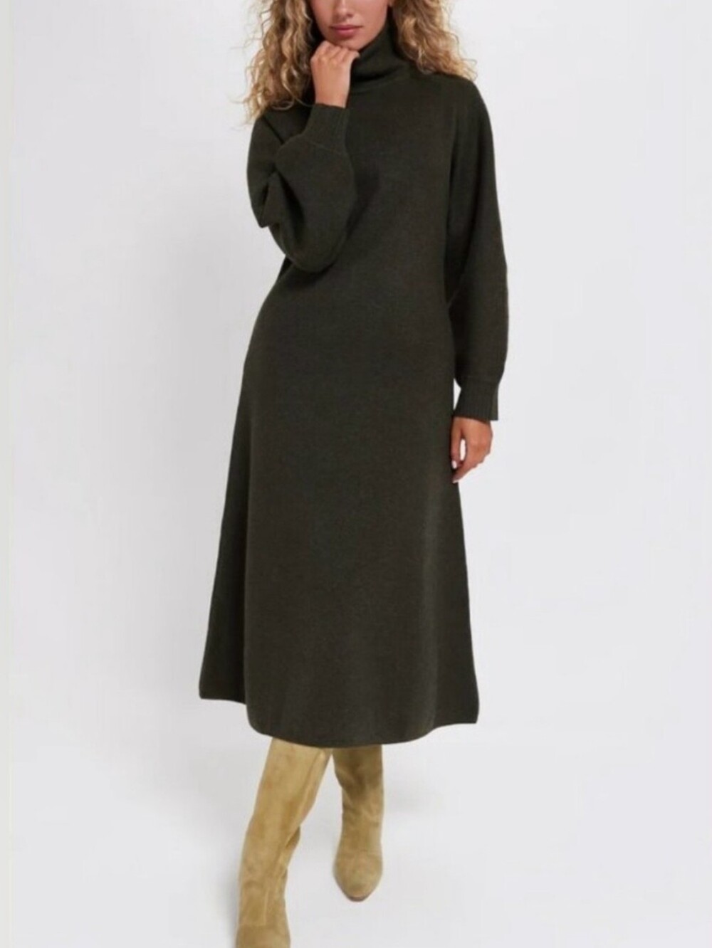Tuckernuck Torie Maxi Turtleneck Sweater Dress in Moss Green Size Small